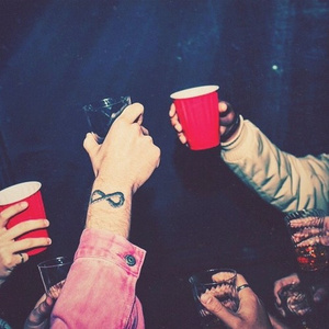 日本美女野站裸体射精
